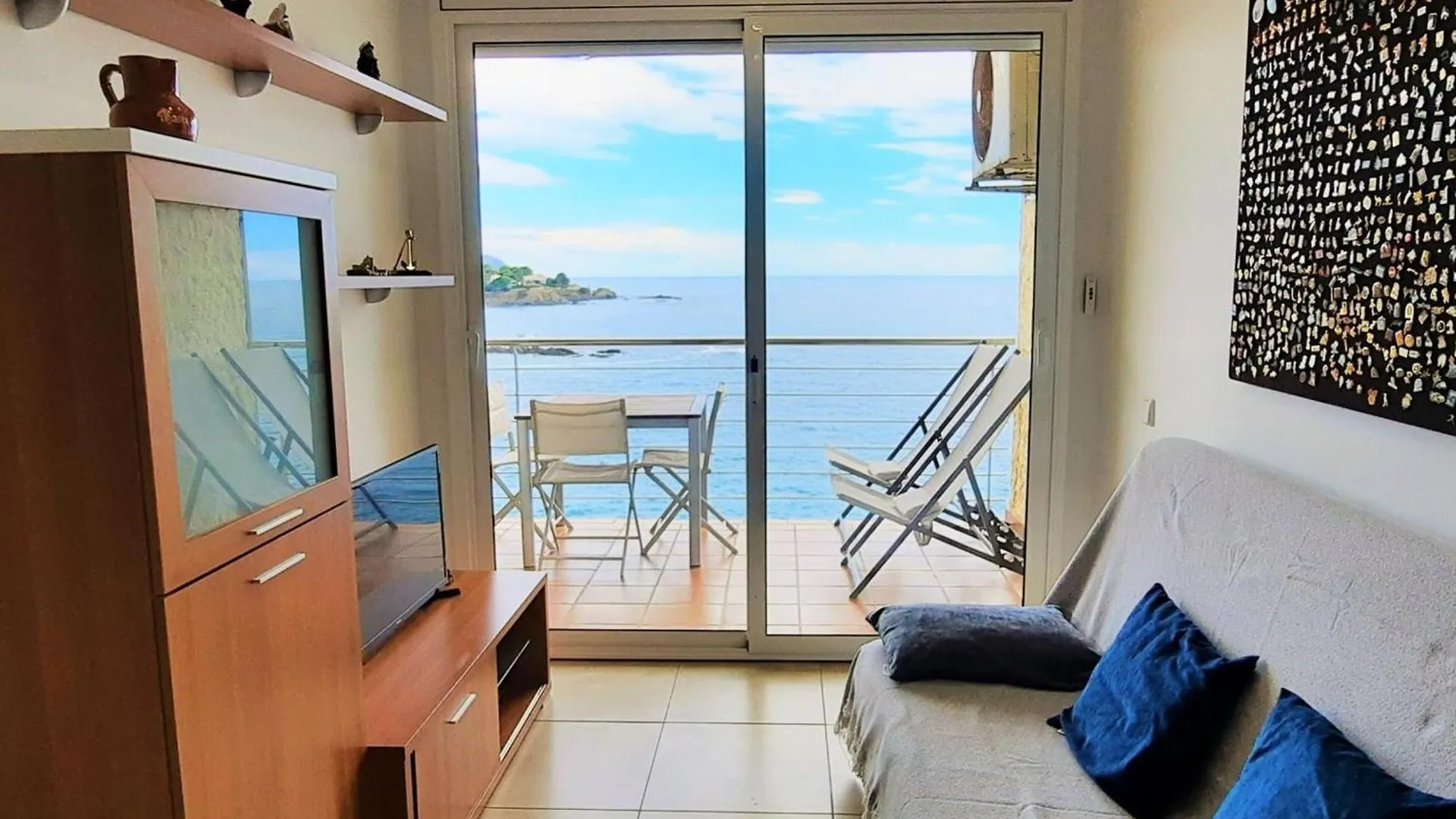 Apartamento Con Terraza, Parking Y Se Admiten Mascotas En Llanca - Es-170-3 Apartment